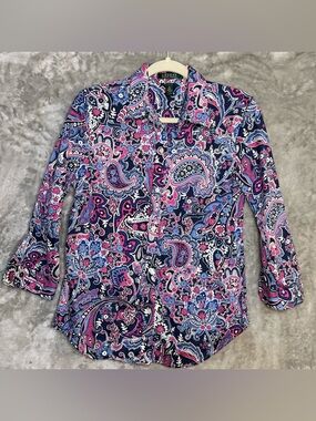 Lauren Ralph Lauren Blue and Pink Paisley Button Down Size M. EUC